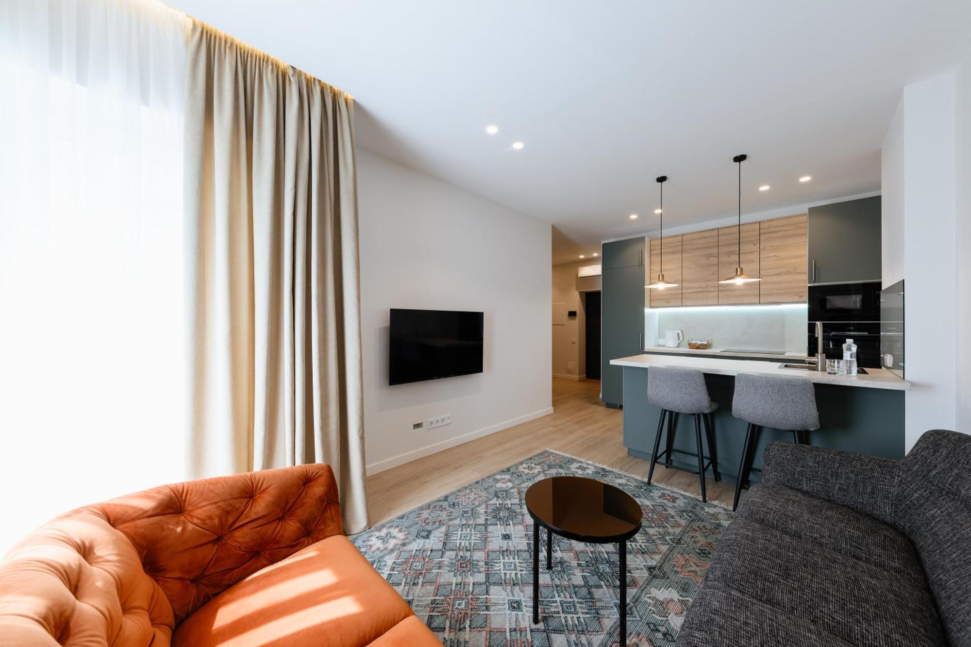 Мм Group Apartment 乌日霍罗德 外观 照片