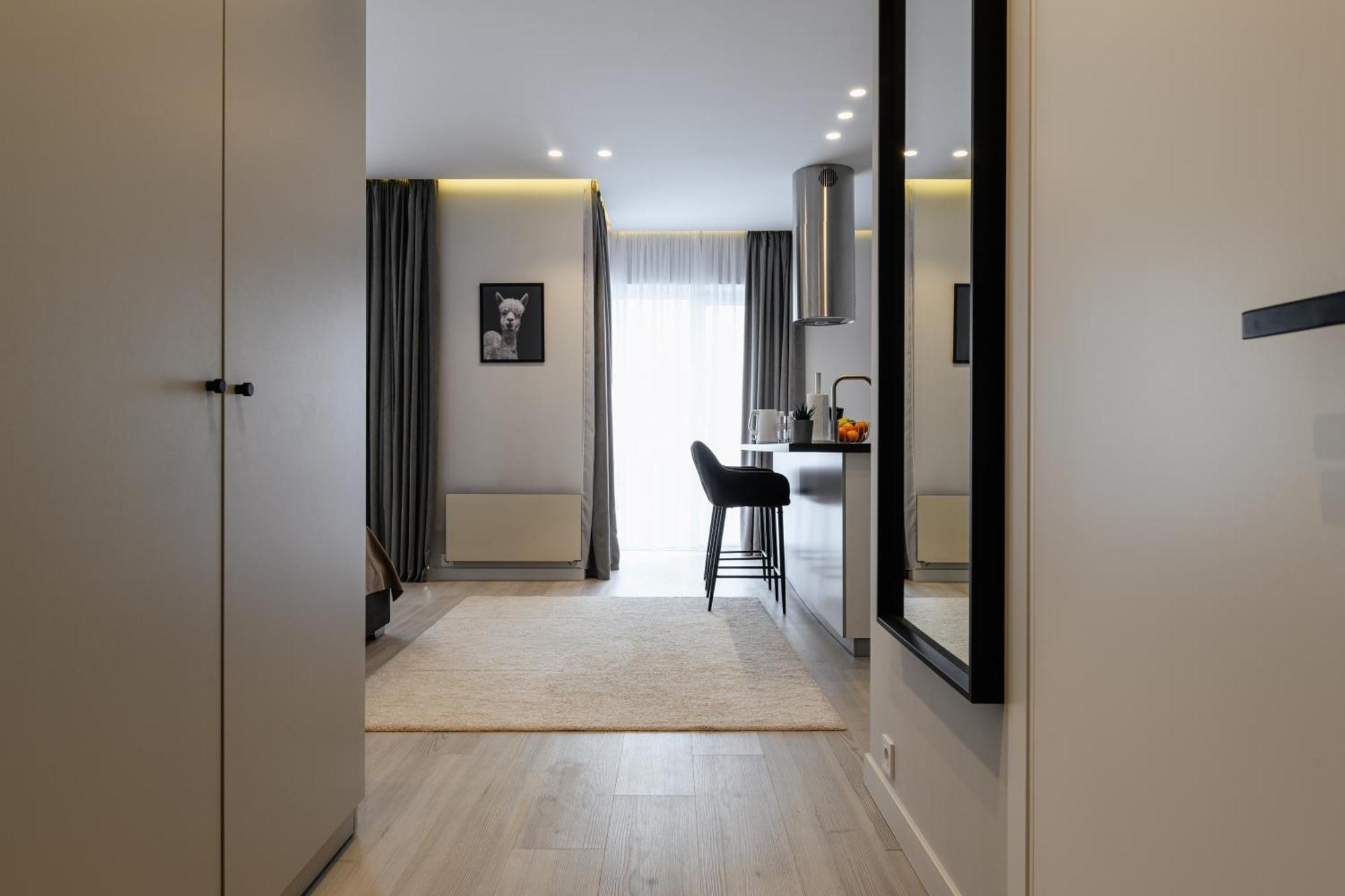 Мм Group Apartment 乌日霍罗德 外观 照片
